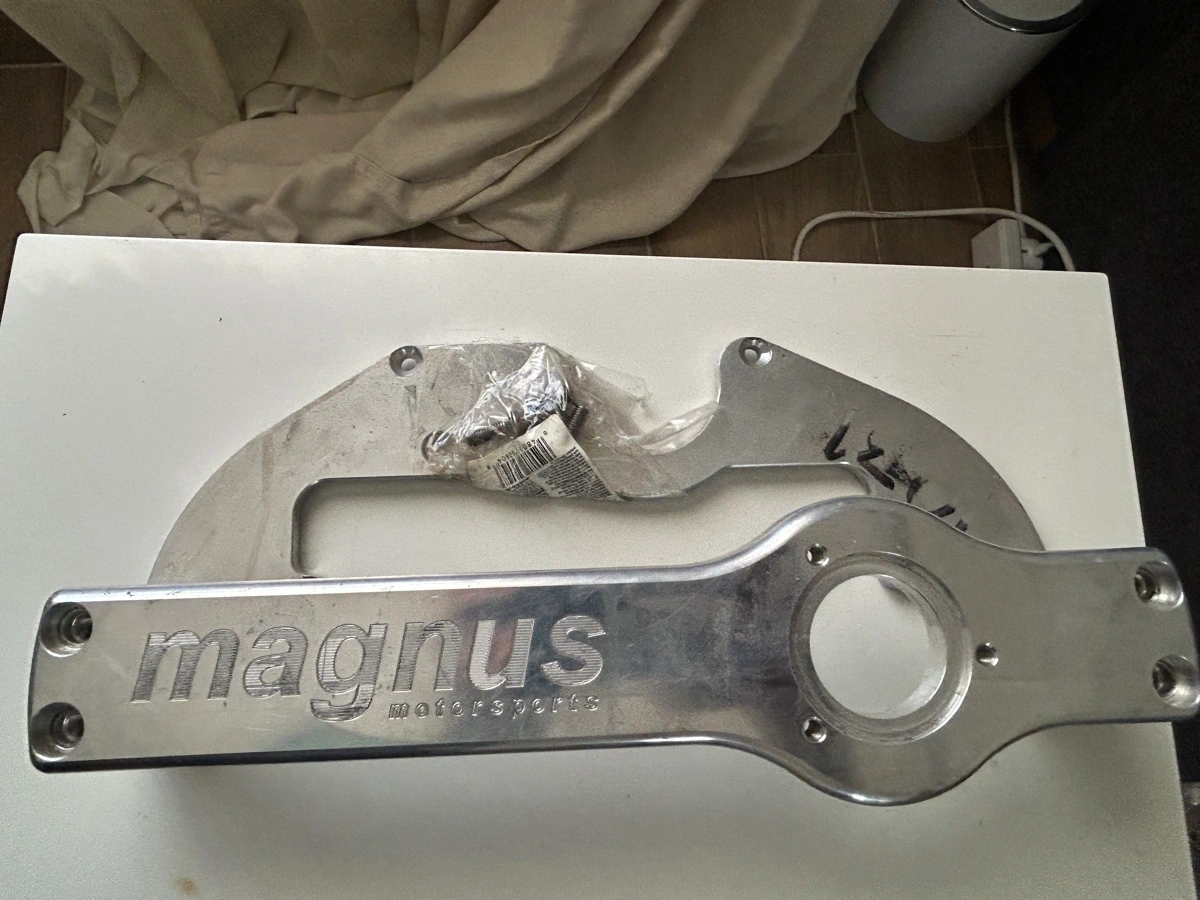 Mechanical fuel pump