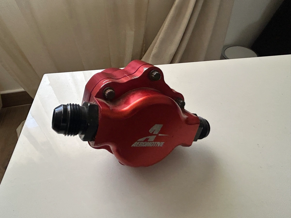Mechanical fuel pump